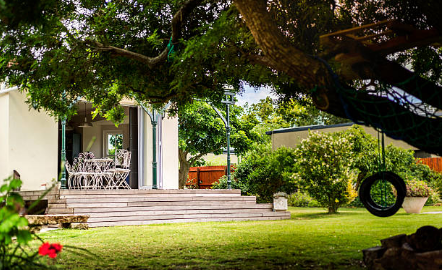 extérieur de maison avec terrasse